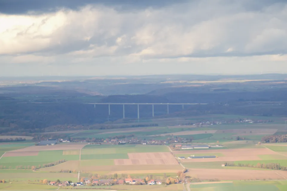 Luftbild der Hohenloher Ebene mit Talbrücke